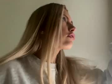 Blonde new lovense current goal make this little pussy